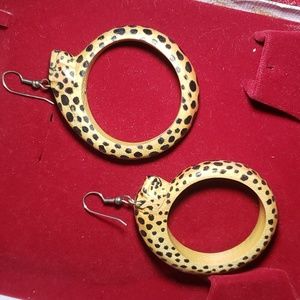 VINTAGE 80S CHEETAH WOOD HANDMADE EARRINGS ROUND HOOPS